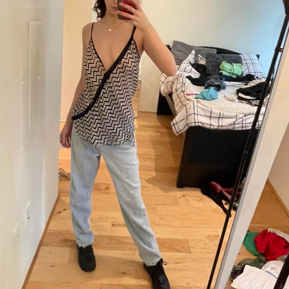 Asymmetrical Balenciaga Black and White Zigzag Tank Top - Picture 4 of 4